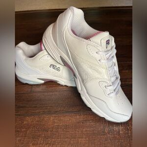 NIB NEW Fila Sport Comotion White Tennis Shoe